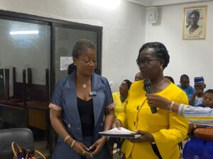 Lire la suite à propos de l’article Passation de charges entre l&rsquo;ancien et le nouveau Bureau Exécutif du CCM-CI